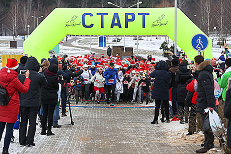 Первый забег Санта-Клаусов Santa Run в Минске
