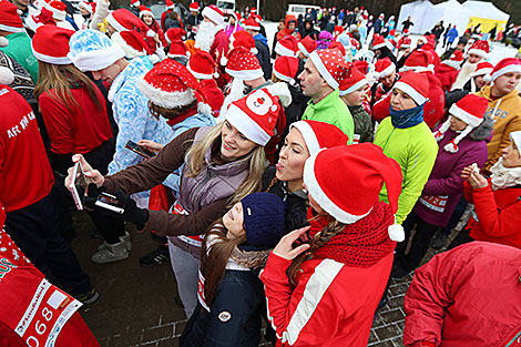 Первый забег Санта-Клаусов Santa Run в Минске