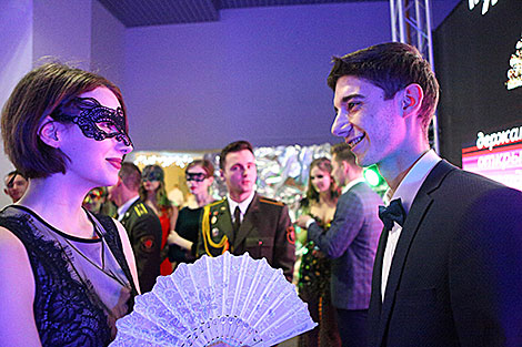 Новогодний бал в Национальной школе красоты