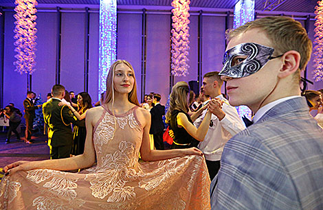 Новогодний бал в Национальной школе красоты