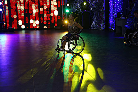 Новогодний бал в Национальной школе красоты