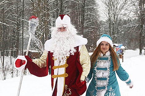 Открытие нового сезона в усадьбе Деда Мороза на Августовском канале
