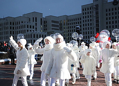 Parade of Father Frosts and Snow Maidens in Minsk