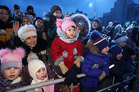Parade of Father Frosts and Snow Maidens in Minsk
