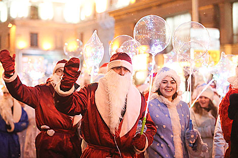 Parade of Father Frosts and Snow Maidens in Minsk