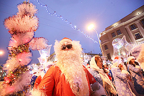 Parade of Father Frosts and Snow Maidens in Minsk