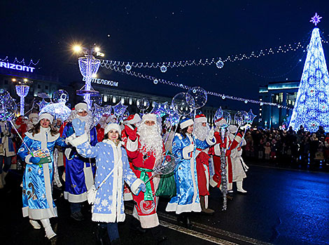 Parade of Father Frosts and Snow Maidens in Minsk