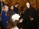 Head of the Holy Nativity of the Theotokos Convent Gavriila wishes Merry Christmas to children