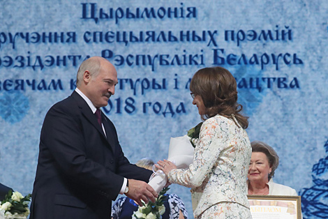 The head of state bestowed prizes upon workers of the Belarusian State Choreography College