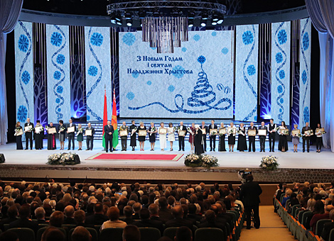 Belarus’ president presents Spiritual Revival Award and special prizes to distinguished Belarusians