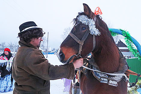 Shchedrets rite in the village of Shvaby