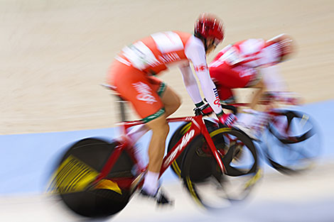 Men's group points race