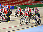 Women's group points race