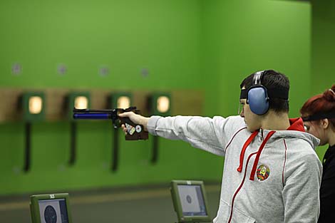 Соревнования в стрелковом тире имени маршала С.К. Тимошенко