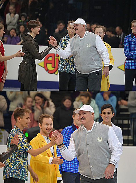 Belarus President Alexander Lukashenko greets the participants of the gala concert