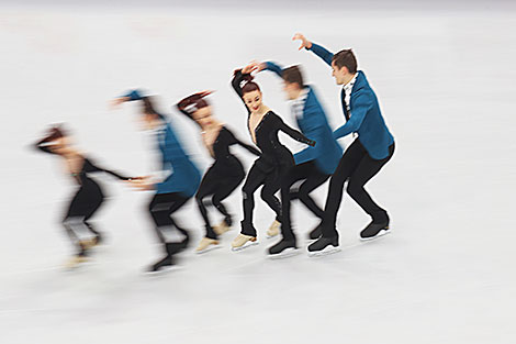 Marie-Jade Lauriault / Romain Le Gac (France)