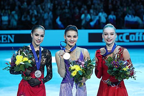 Алина Загитова, Софья Самодурова, Вивека Линдфорс