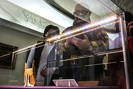Presentation of 12 Artifacts projects