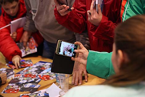 Autograph session with biathlon legends in Raubichi