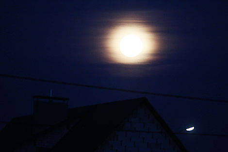 超级月亮在白罗斯
