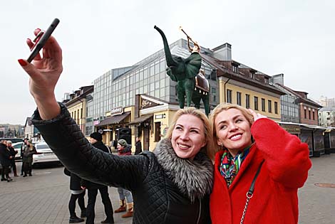 Dali's Triumphant Elephant sculpture unveiled in Minsk 