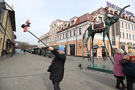 Dali's Triumphant Elephant sculpture unveiled in Minsk 