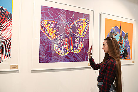流行艺术之王安迪·沃霍尔的丝网印刷首次在明斯克展出