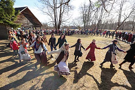 Calling of Spring rite in Vyazynka