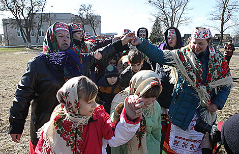 Authentic spring rite in Yelsky District 