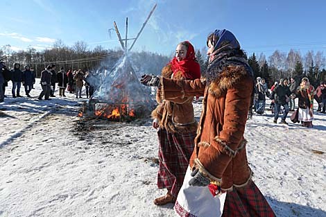 У Строчыцах адсвяткавалі Масленіцу