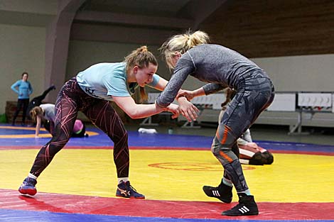 Belarusian women's wrestling team getting ready for 2nd European Games