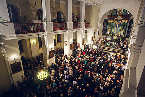 Пасхальное Навечерие в костёле Воздвижения Святого Креста в Бресте