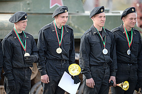 Participants of tank biathlon at Stalin's Line 
