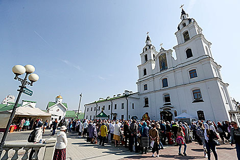 Православные отмечают Великую субботу