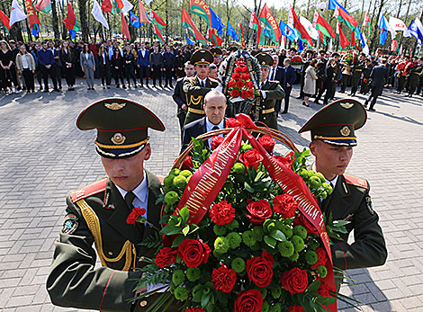 Траурная церемония к годовщине катастрофы на Чернобыльской АЭС в Минске 
