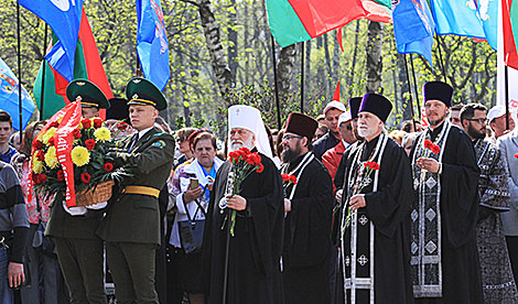 Траурная церемония к годовщине катастрофы на Чернобыльской АЭС в Минске 