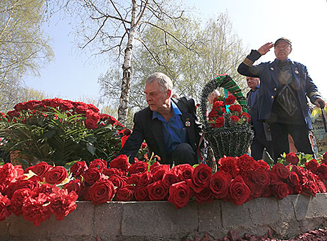Траурная церемония к годовщине катастрофы на Чернобыльской АЭС в Минске 