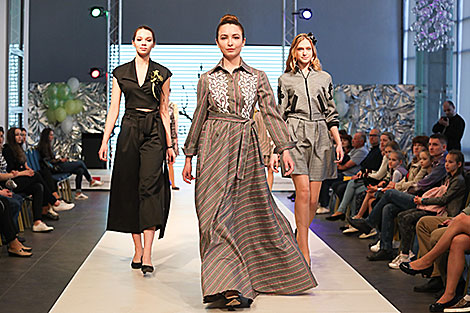 Fashion show by Nadezhda Luneva 