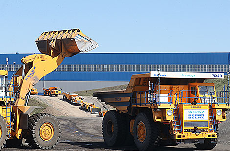 The first unmanned haul trucks operating in a 5G network have passed the test in Zhodino