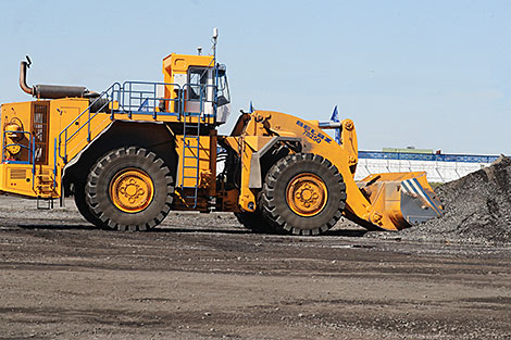 The first unmanned haul trucks operating in a 5G network have passed the test in Zhodino