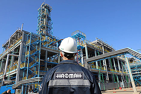 Установка первичной переработки нефти АТ-8 на ОАО 