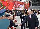 Aleksandr Lukashenko talks to veterans 