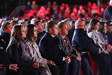День Победы-2019 в Минске: праздничный концерт на площади Победы