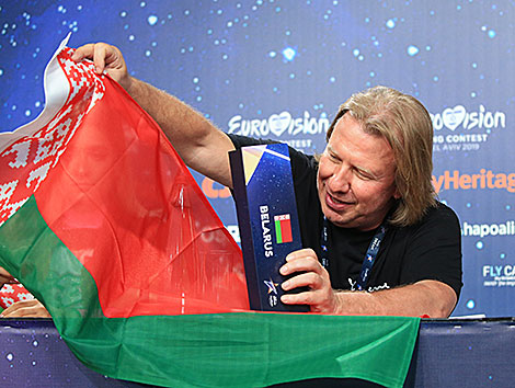 Виктор Дробыш во время пресс-конференции