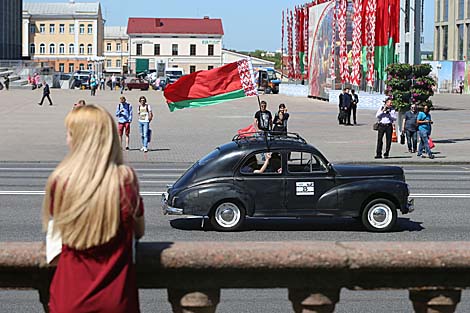 XII Міжнародны фестываль рэтра- і класічных аўтамабіляў 
