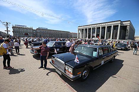 XII Міжнародны фестываль рэтра- і класічных аўтамабіляў 