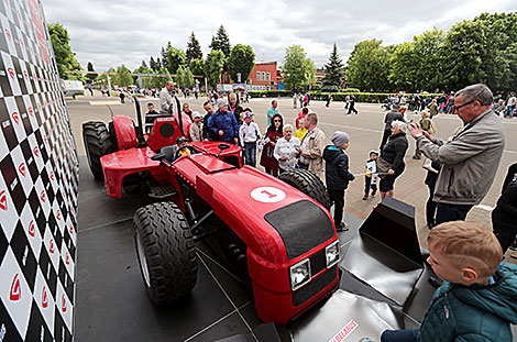 Open Doors Day at Minsk Tractor Plant