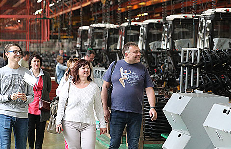Дзень адчыненых дзвярэй на Мінскім трактарным заводзе 