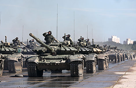 Minsk garrison troops prepare for a parade in honor of Independence Day 