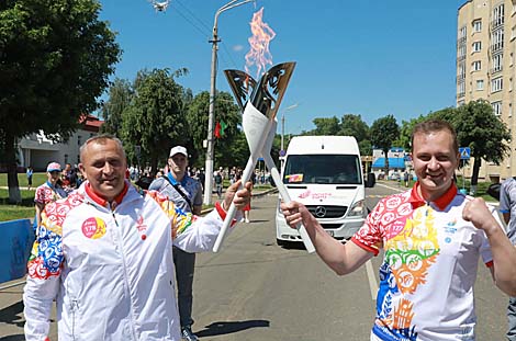 Olympic champion Aleksandr Maseikov and First Secretary of the BRSM Youth Union Central Committee Dmitry Voronyuk